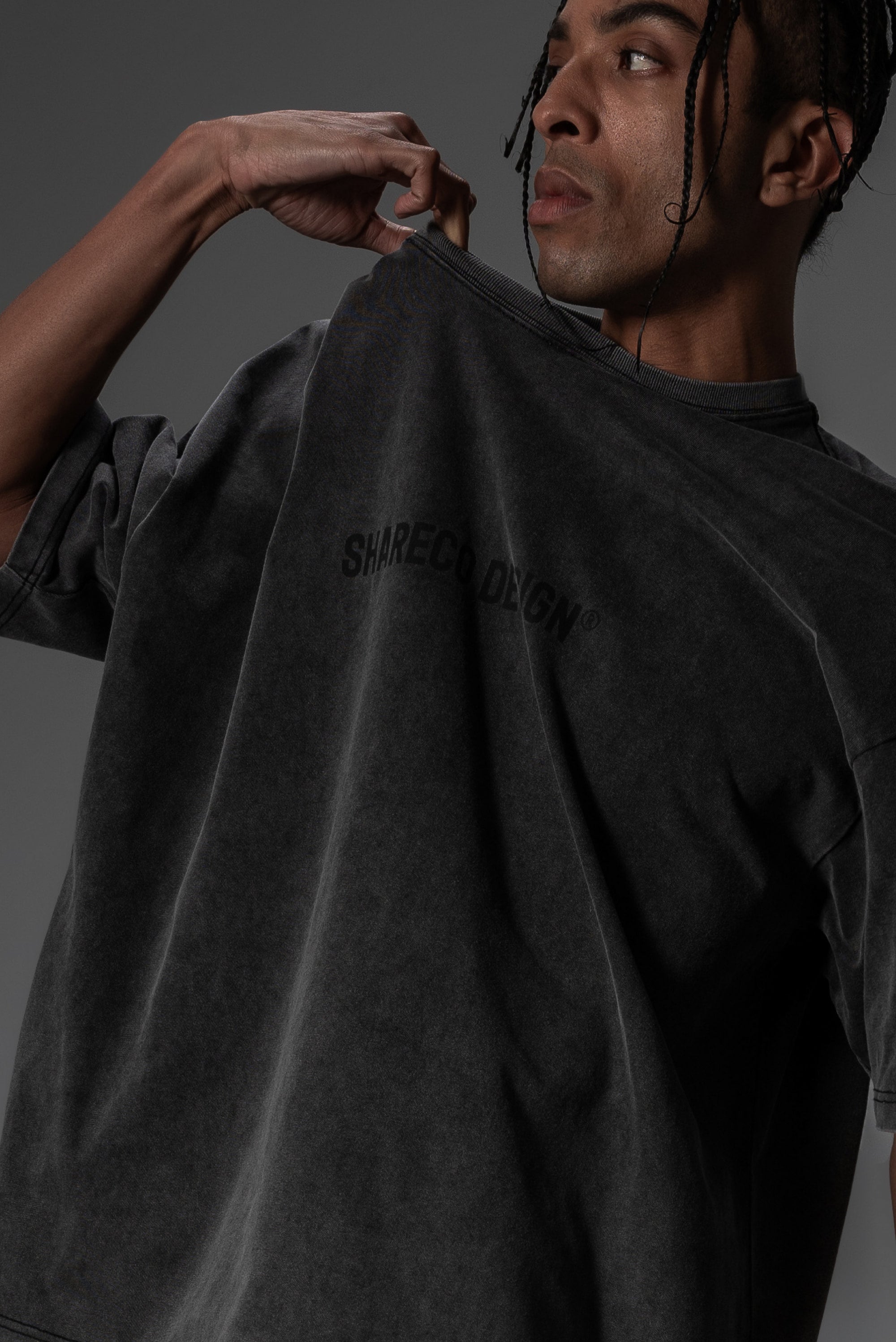 HEAVY WASHED LOGO TEE 水洗 LOGO 短 TEE (八月下旬依訂單順序出貨，現在下訂 優先寄出) - SHARECO DESIGN